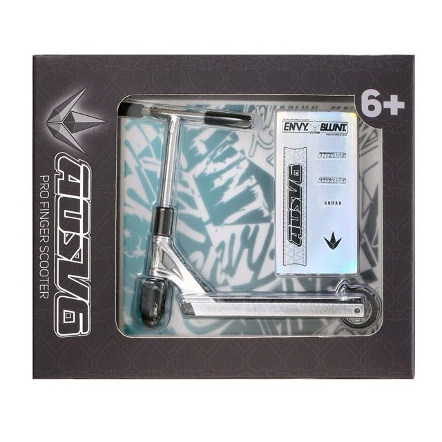 Blunt AOS V6 Finger Scooter Chrome