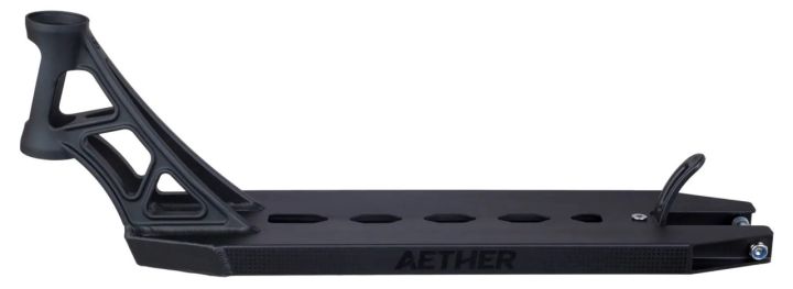 Pamatne Striker Aether 470 Black