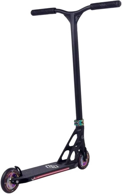 Triku skrejriteņis Striker Bgseakk Magnetit Black Neo