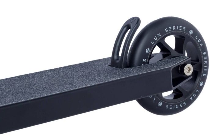 Triku skrejriteņis Striker Lux Youth Black
